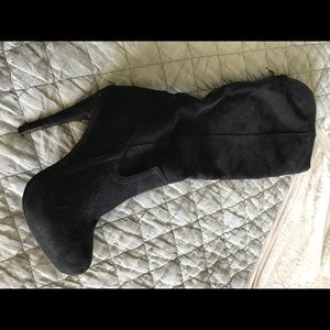 Black suede boots